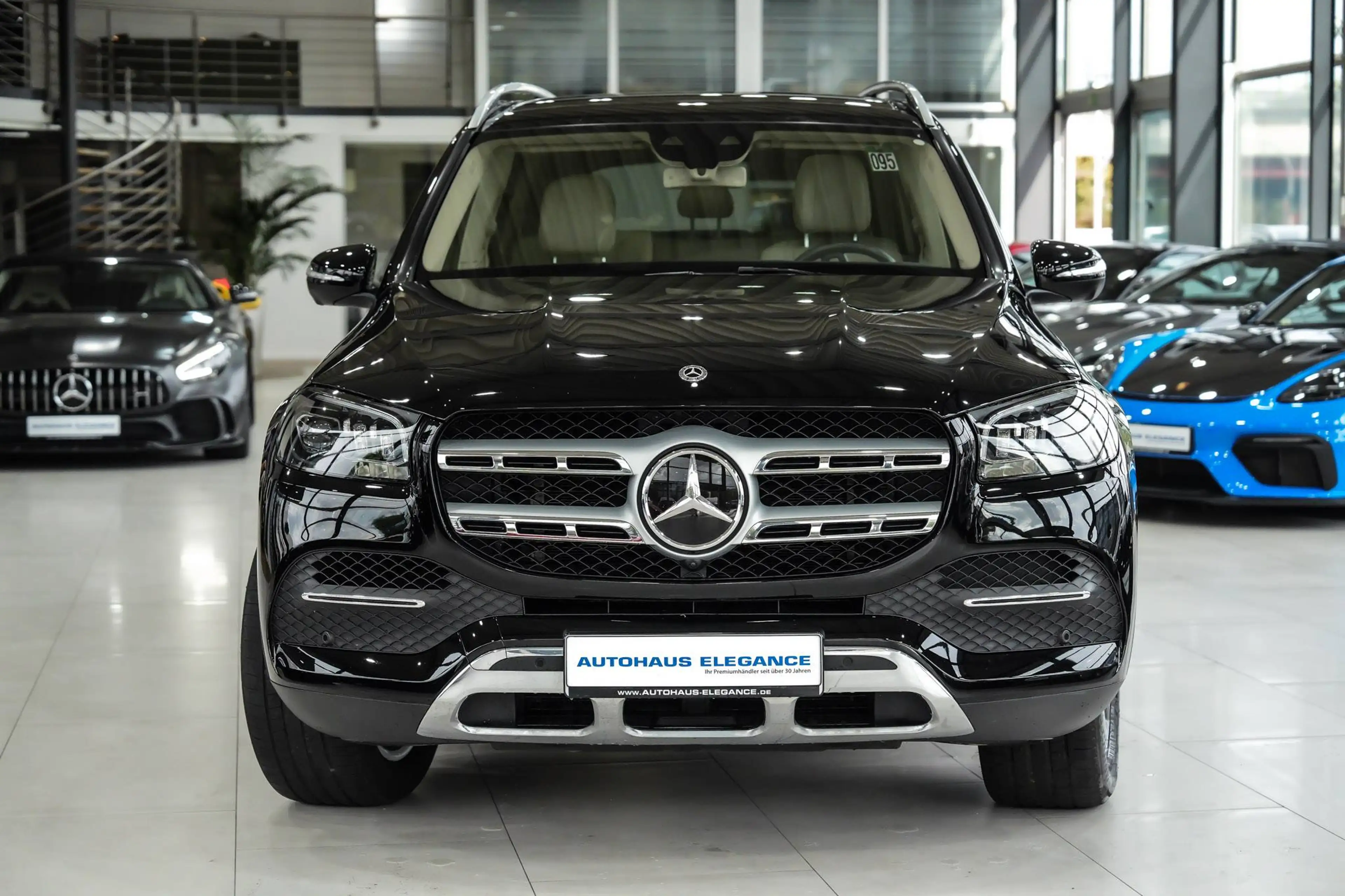 Mercedes-Benz GLS 580 4Matic*MASSAGE*BURM*PANO*LUFTFED*HUD*LED — photo 4