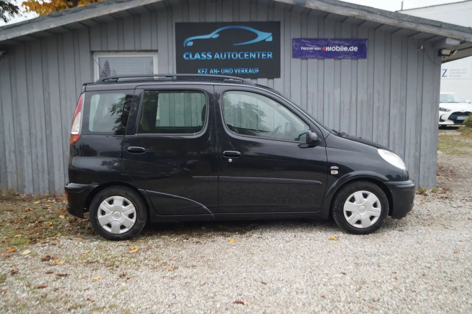 Toyota Yaris Verso 1.4 D-4D Sol Noir - 2