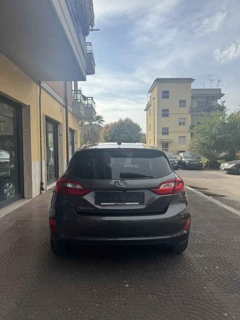 Ford Fiesta 5p 1.5 tdci Titanium 85cv UFFICIALE CASA MADRE - 2