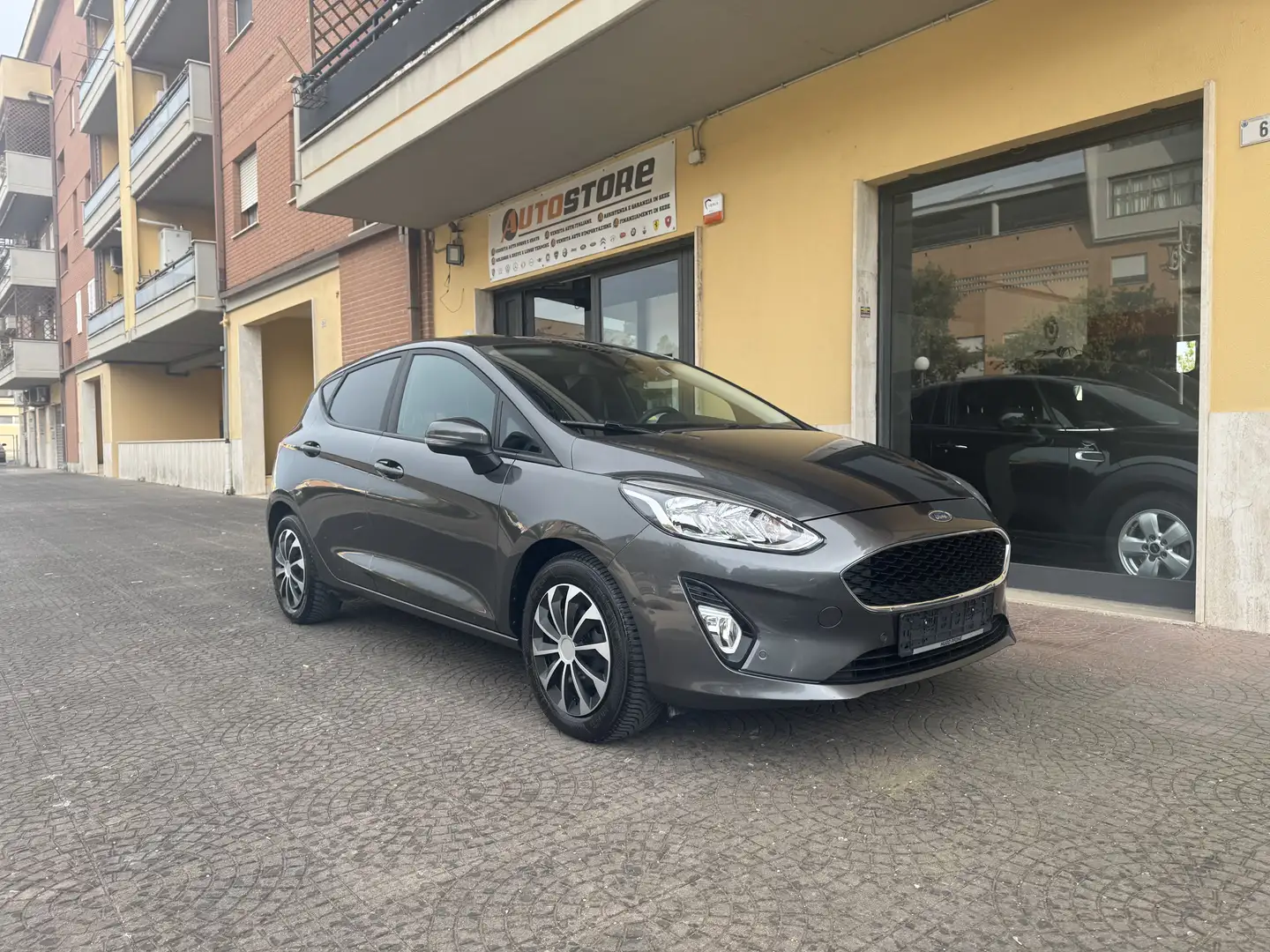 Ford Fiesta 5p 1.5 tdci Titanium 85cv UFFICIALE CASA MADRE - 1