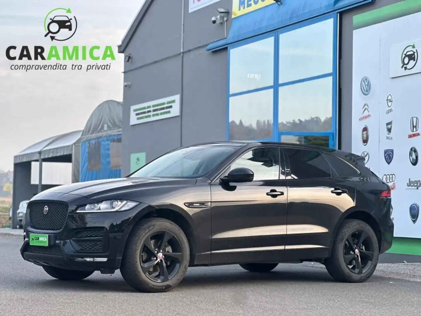 Jaguar F-Pace F-Pace 2.0 D 180 CV AWD aut. R-Sport Nero - 1