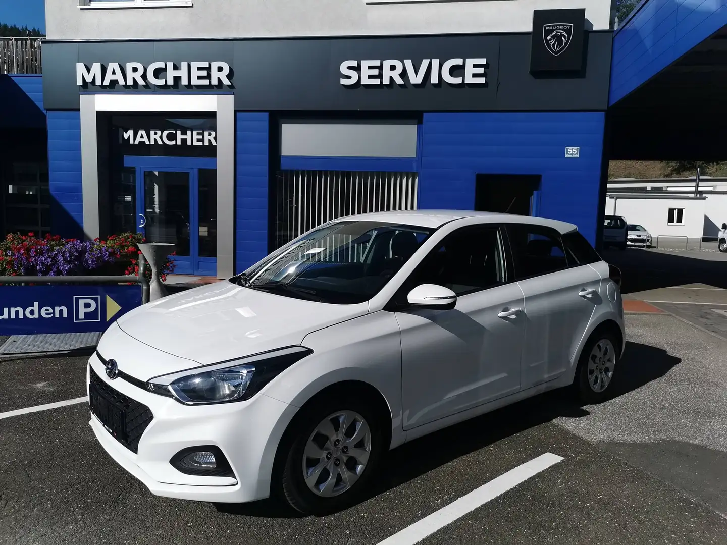 Hyundai i20 i20 1,25 Level 3 Comfort Weiß - 1