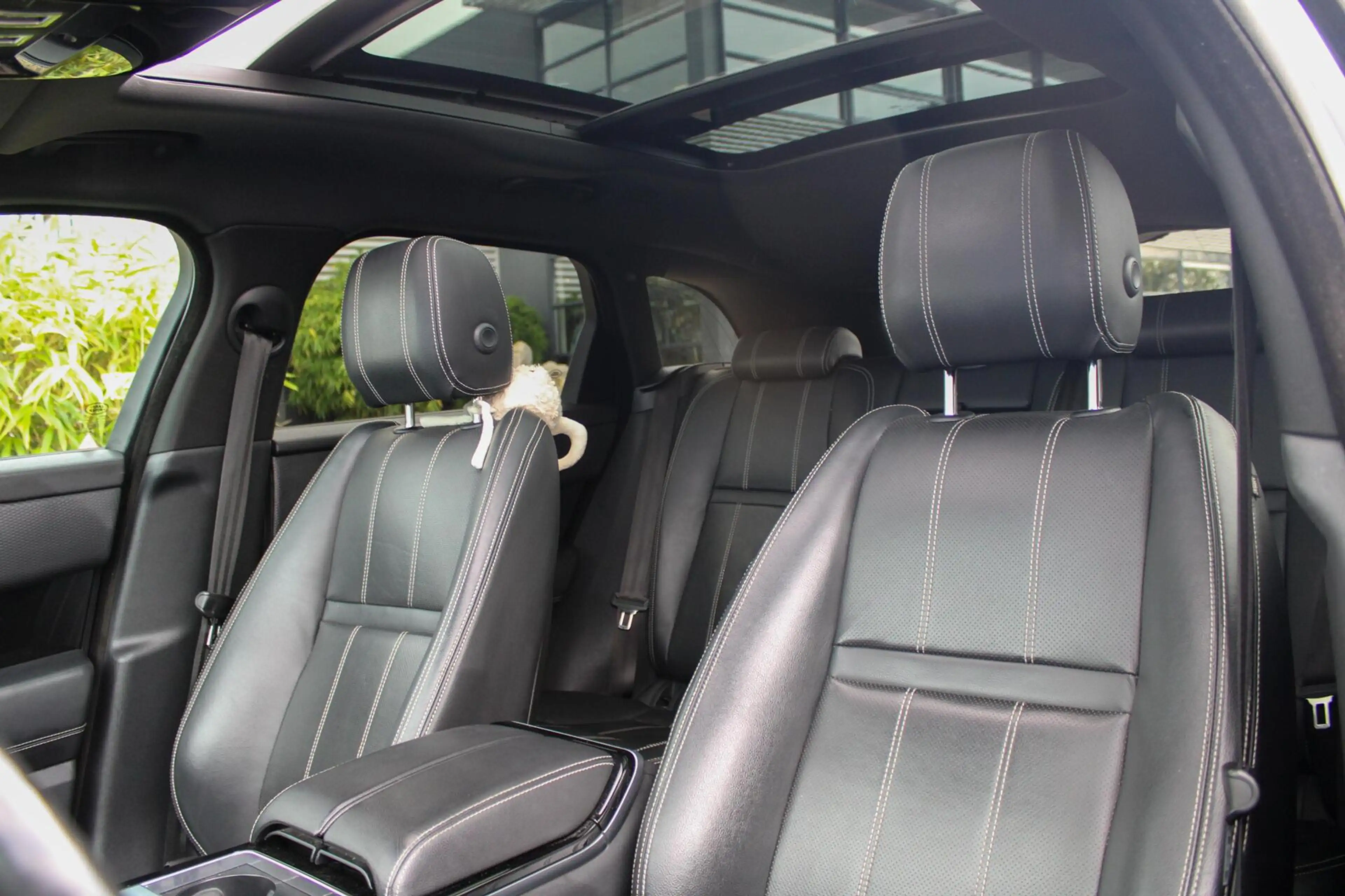 Land Rover Range Rover Velar 2.0 I4 AWD R-Dynamic S|GARANTIE — photo 11