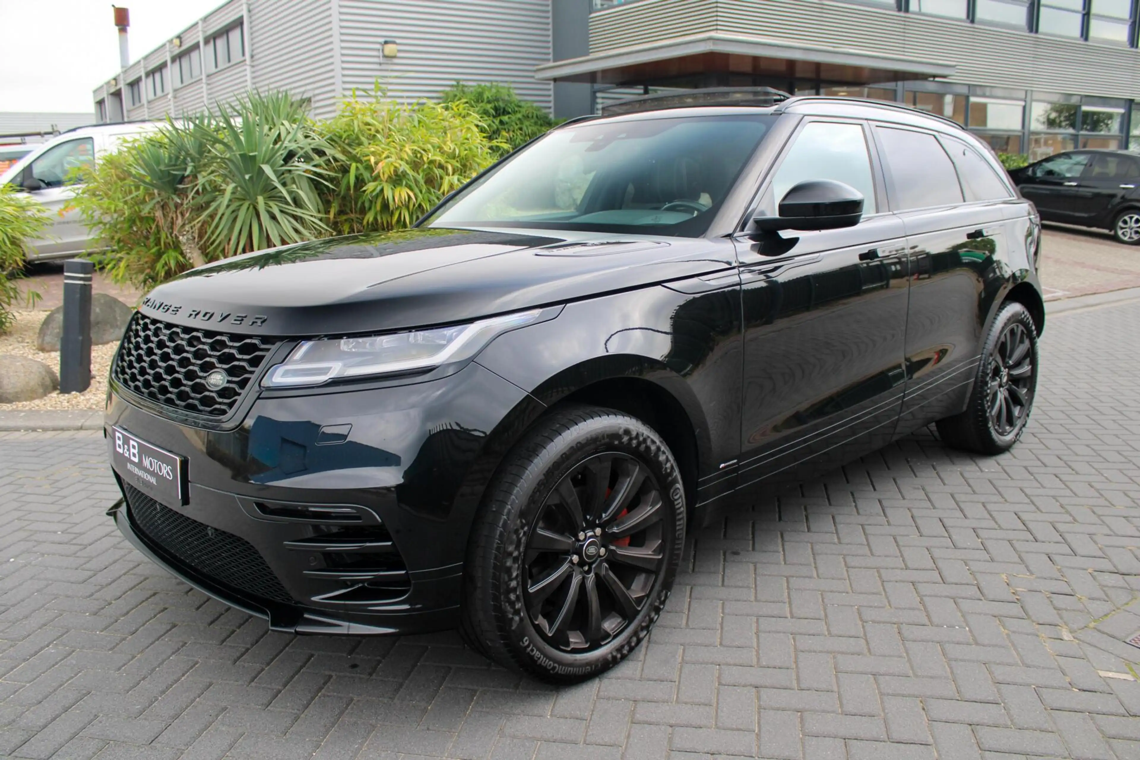 Land Rover Range Rover Velar 2.0 I4 AWD R-Dynamic S|GARANTIE — photo 5