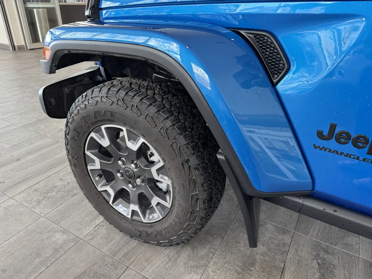 Jeep Wrangler снимка Jeep Wrangler