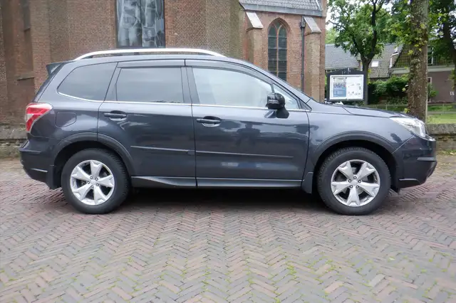 Subaru Subaru 2.5 Premium-LEER-CAMERA-STOELVERW.TREKHAAK-