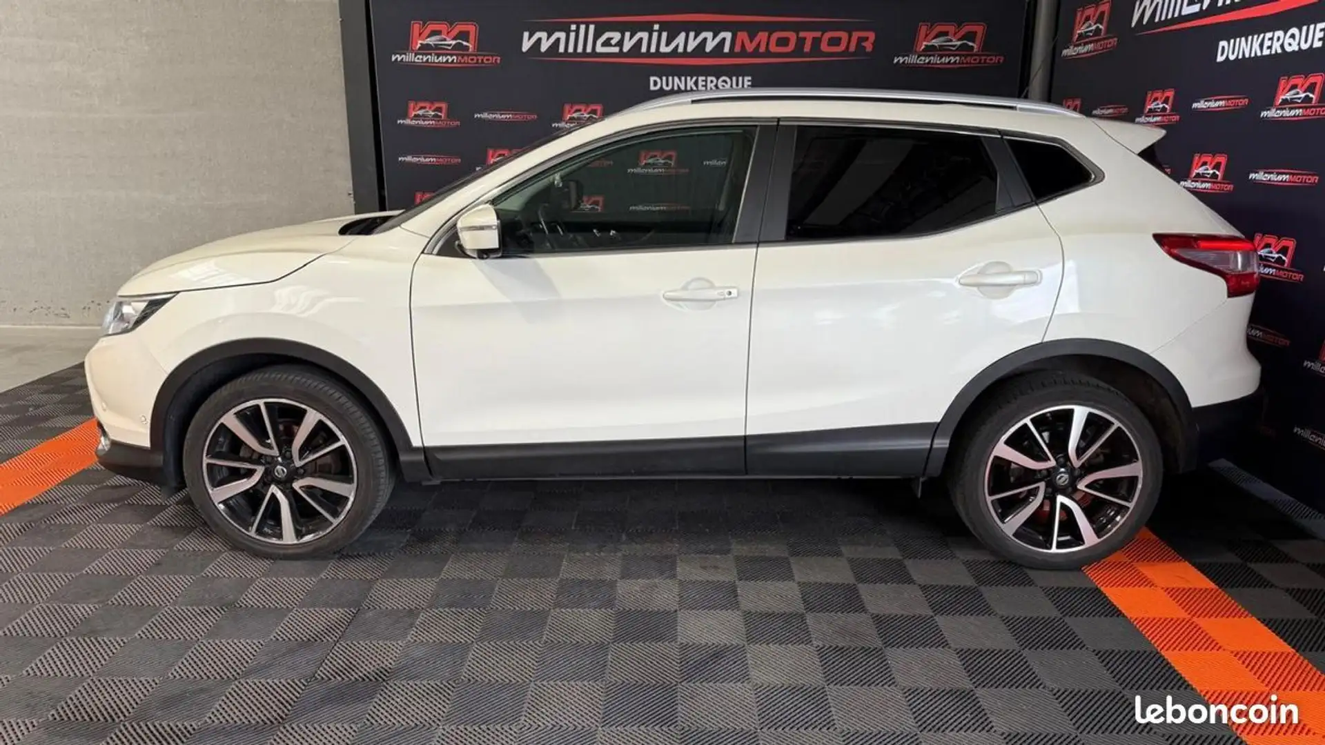 Nissan Qashqai TEKNA 1.5 dCi 110 CV GARANTIE 6 MOIS Blanc - 2