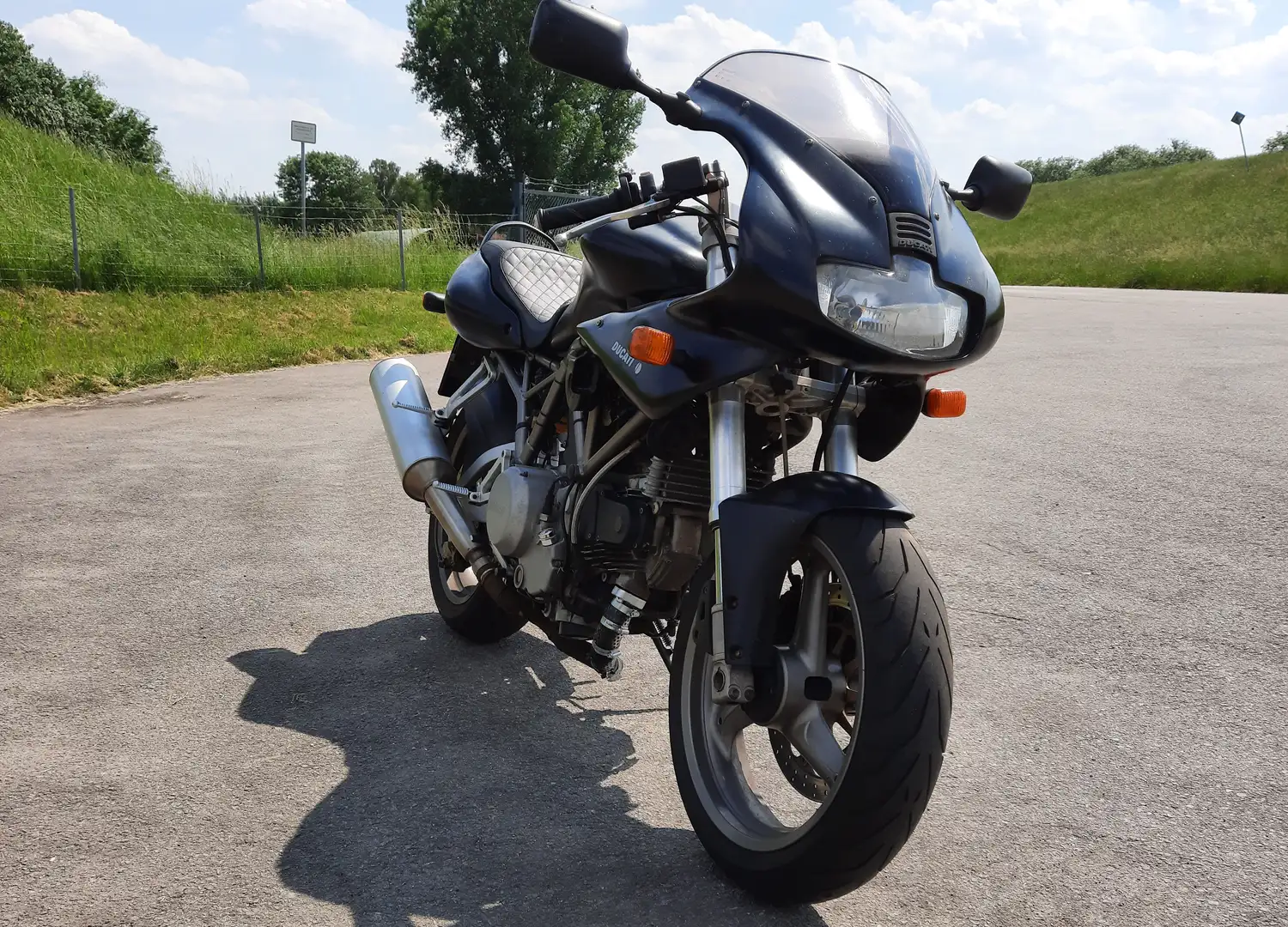 Ducati 750 SS Schwarz - 2