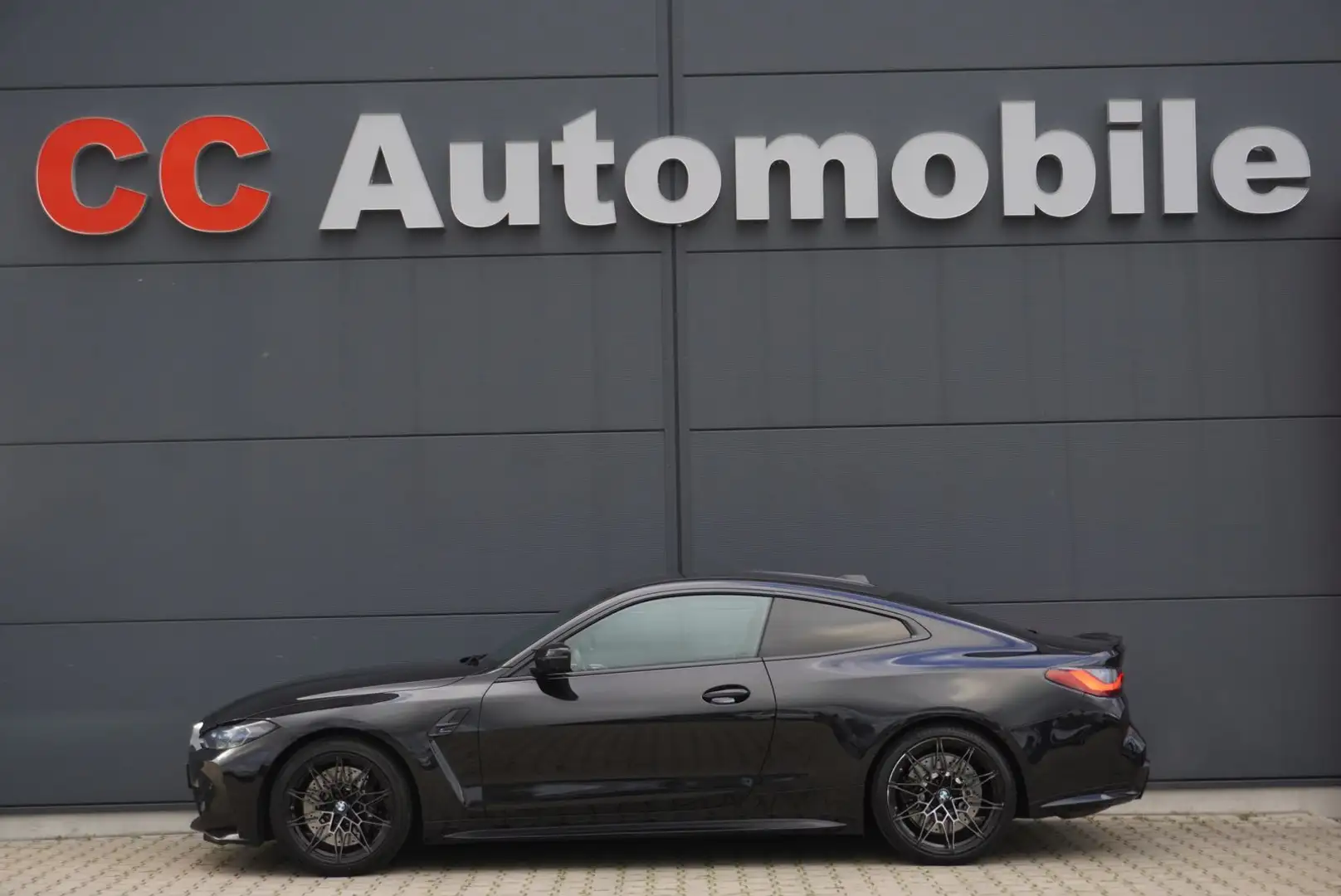 BMW M4 Competition M Drivers Pack+Innovationspaket+ Schwarz - 1