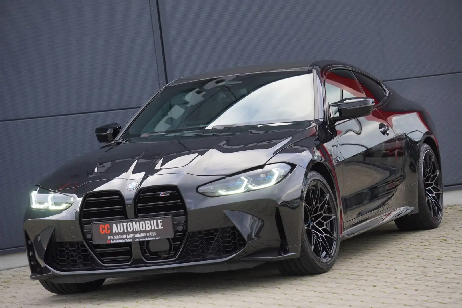 BMW M4 Competition M Drivers Pack+Innovationspaket+ Schwarz - 2