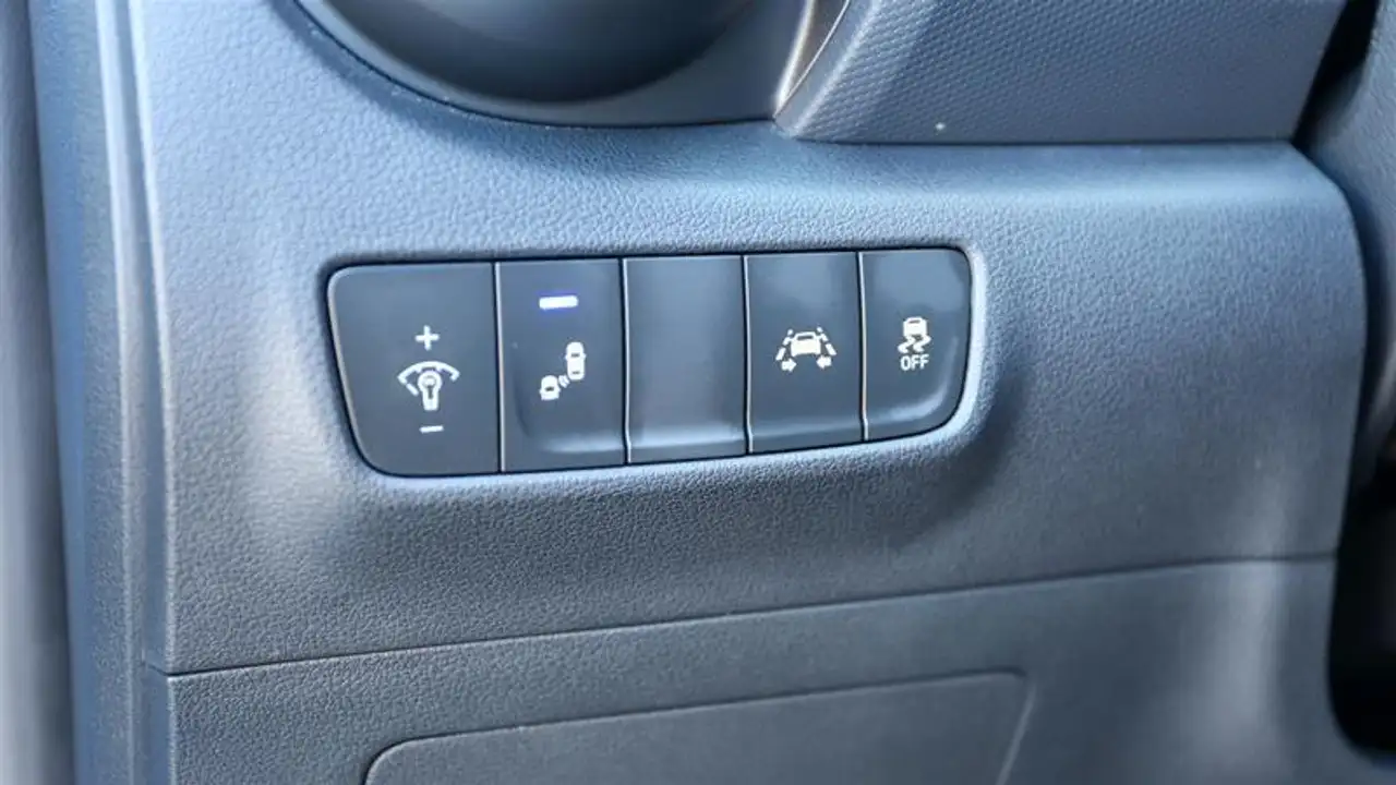 Hyundai KONA снимка Hyundai KONA