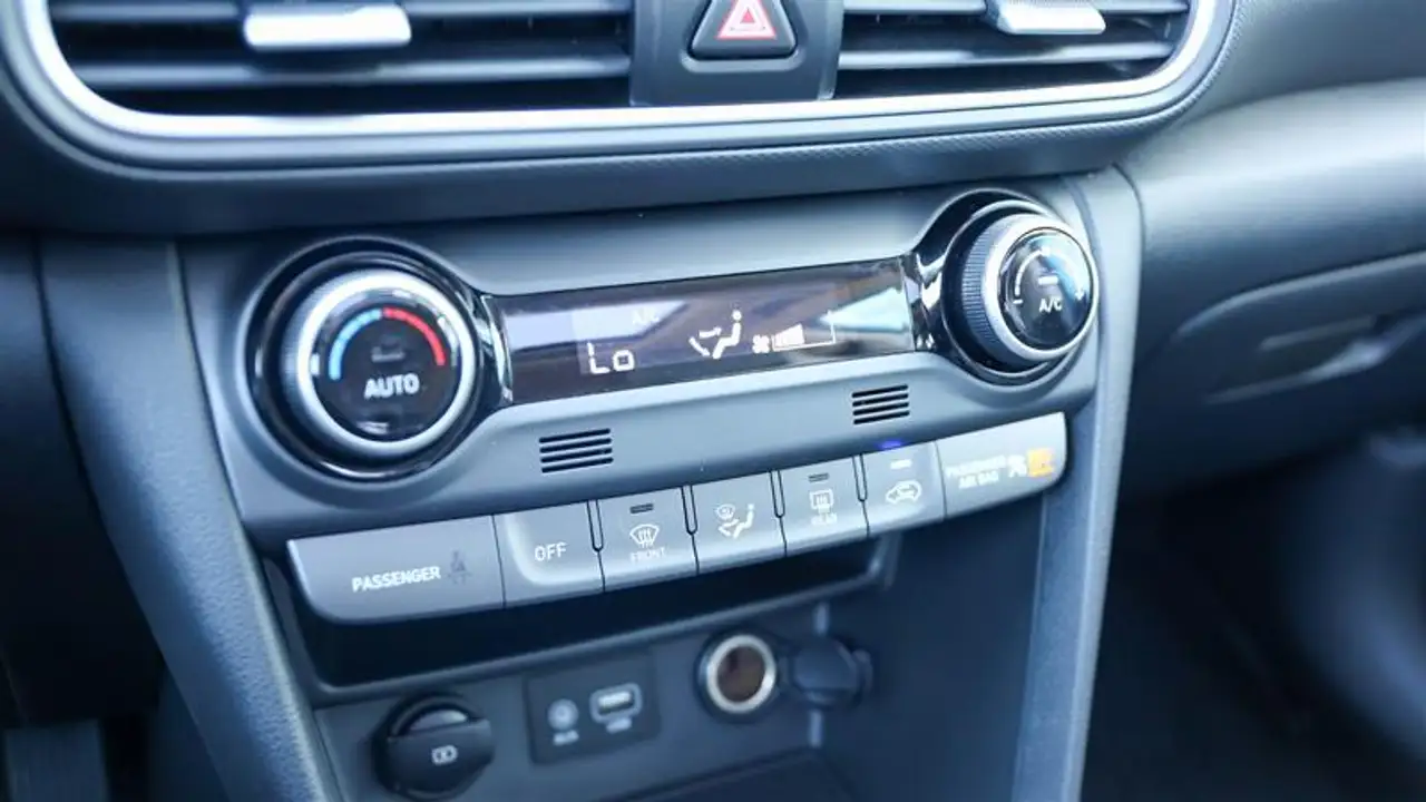 Hyundai KONA снимка Hyundai KONA