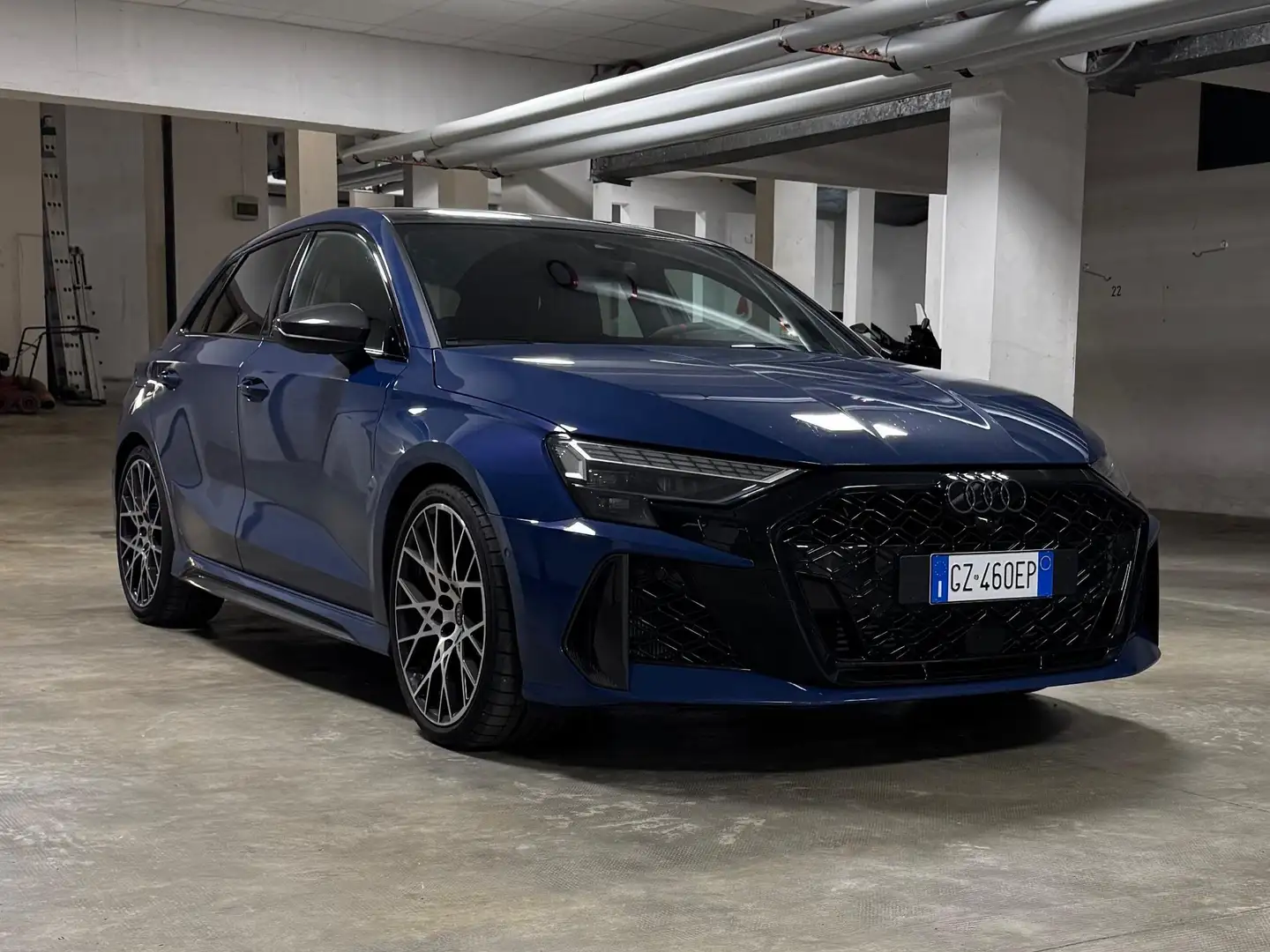 Audi RS3 DISPONIBILE PER IL NOLEGGIO | RS3 Sportback Blu/Azzurro - 1