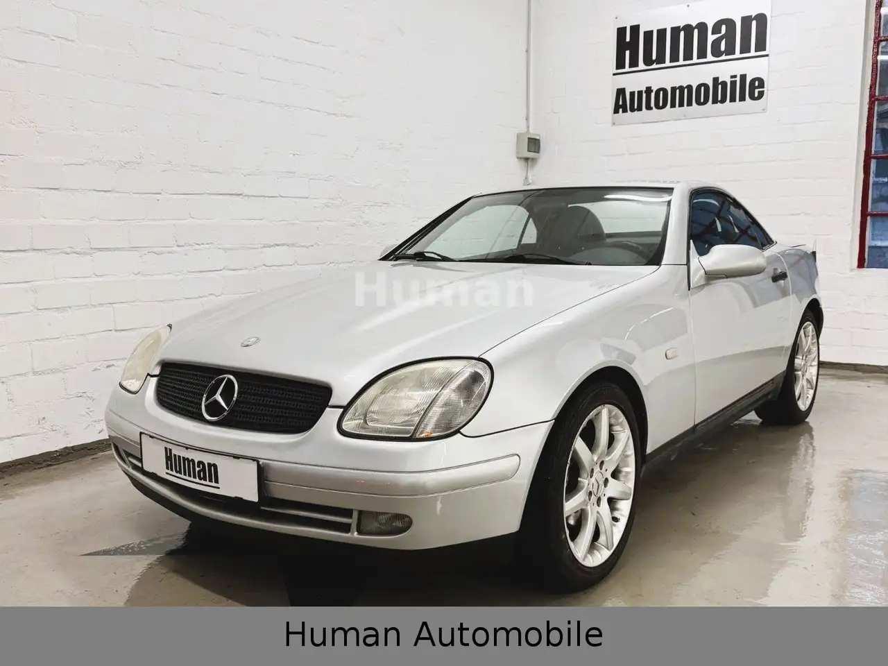 Mercedes-Benz SLK 230