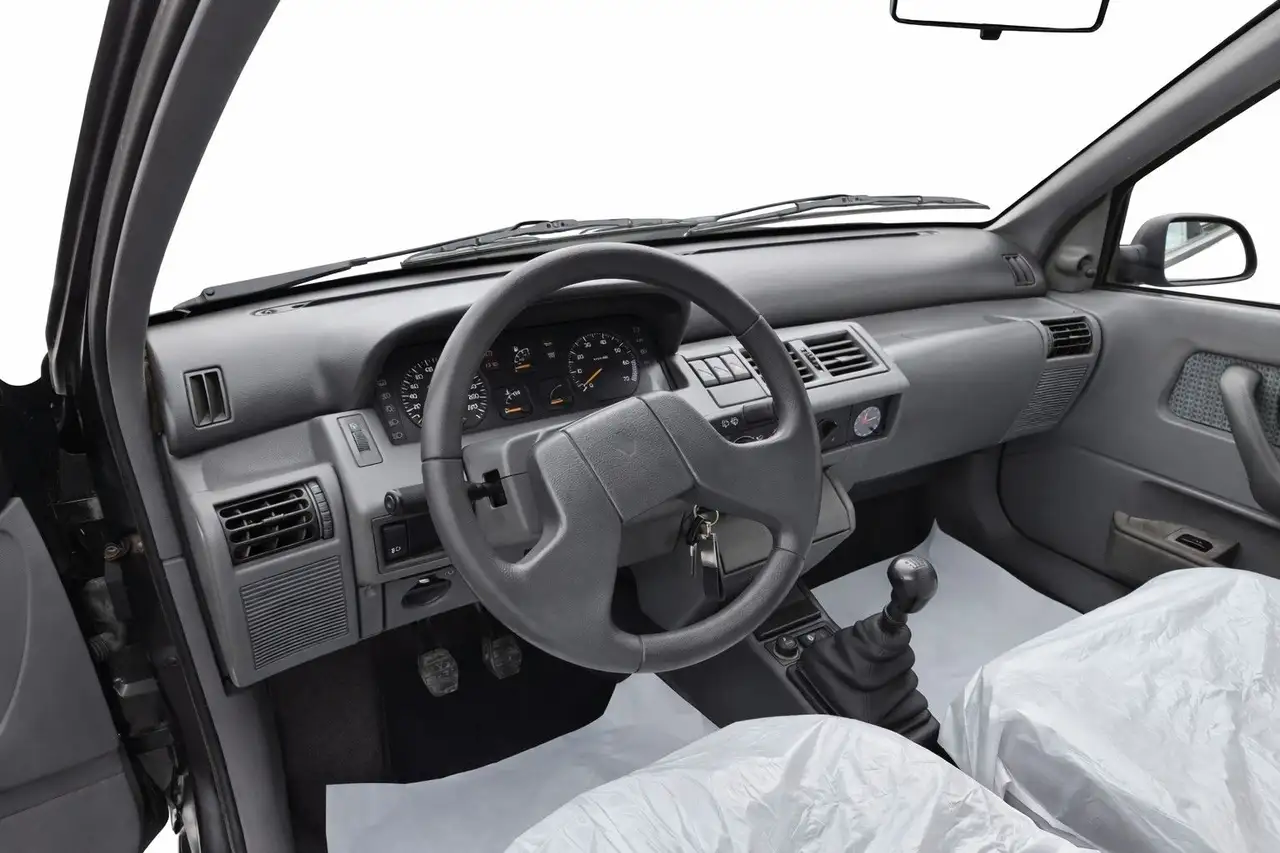 Renault Clio 1.4 Oldtimer, foto 12