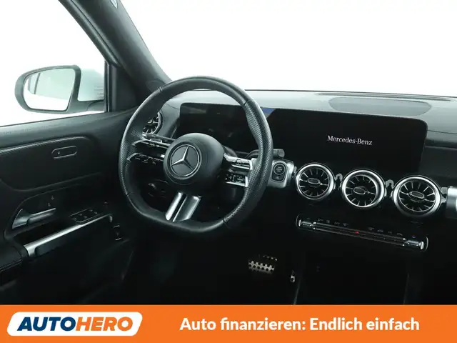 Mercedes-Benz GLB view 13