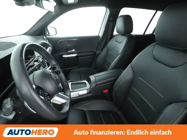 Mercedes-Benz GLB view 10