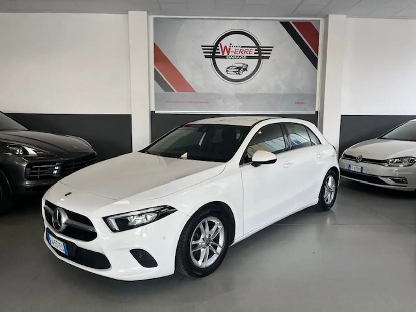 Mercedes-Benz A 180 A 180 d Business auto, OK NEOPATENTATI Bianco - 1