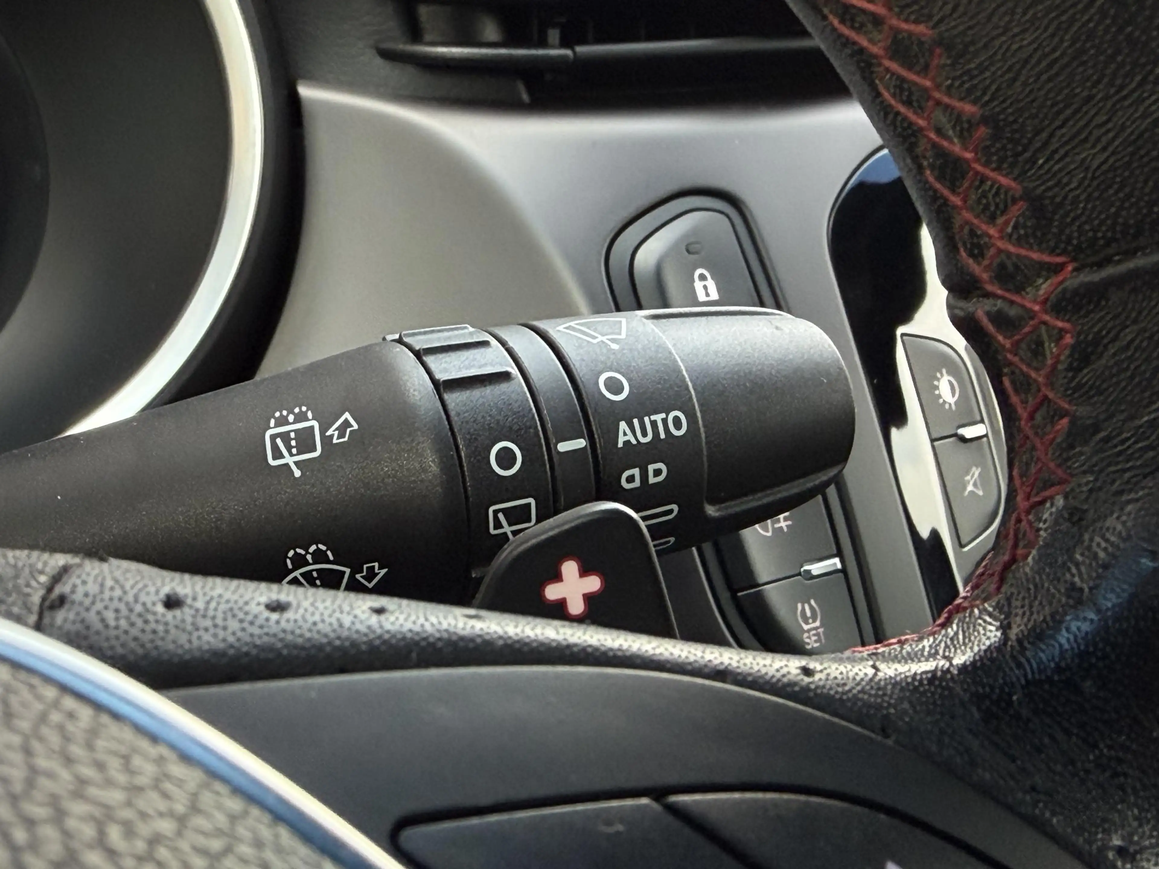 Alfa Romeo Giulietta 1.7 TBi Quadrifoglio Verde | NL AUTO! | Elekt. sto — photo 23