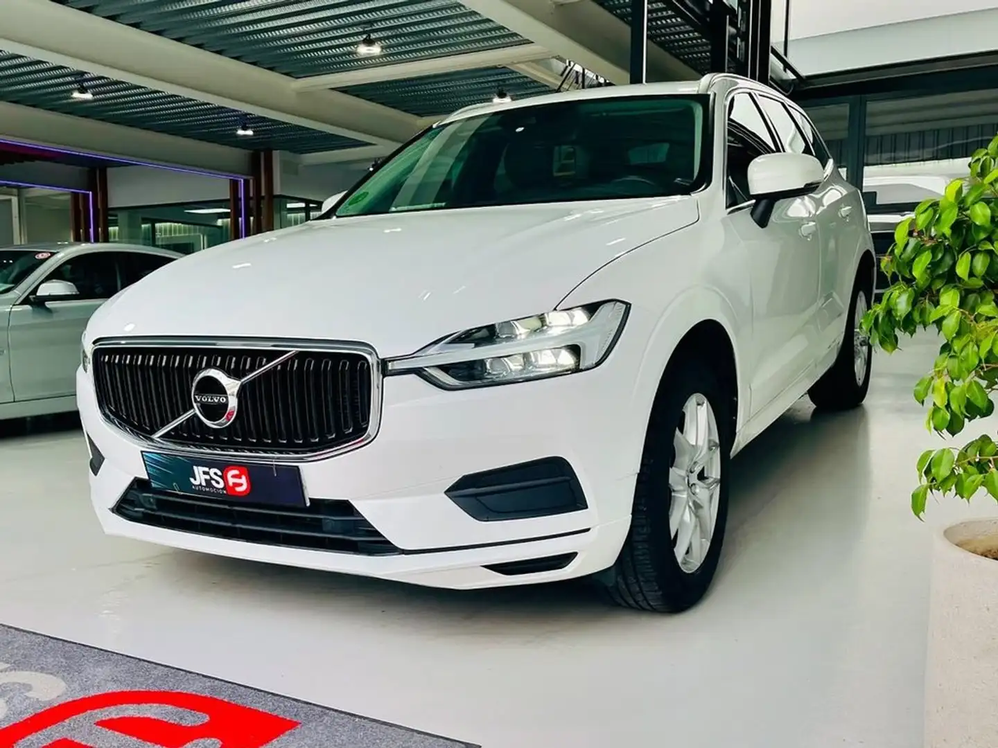 Volvo XC60 2.0D 190 CV Blanco - 2