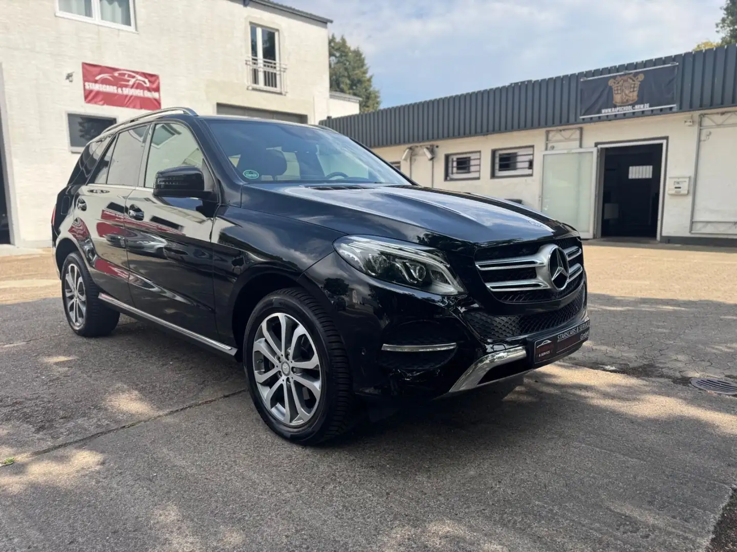 Mercedes-Benz GLE 350 d*4MATIC*LEDER*SHD*SHZ*ILS*TEMPOMAT* Noir - 1