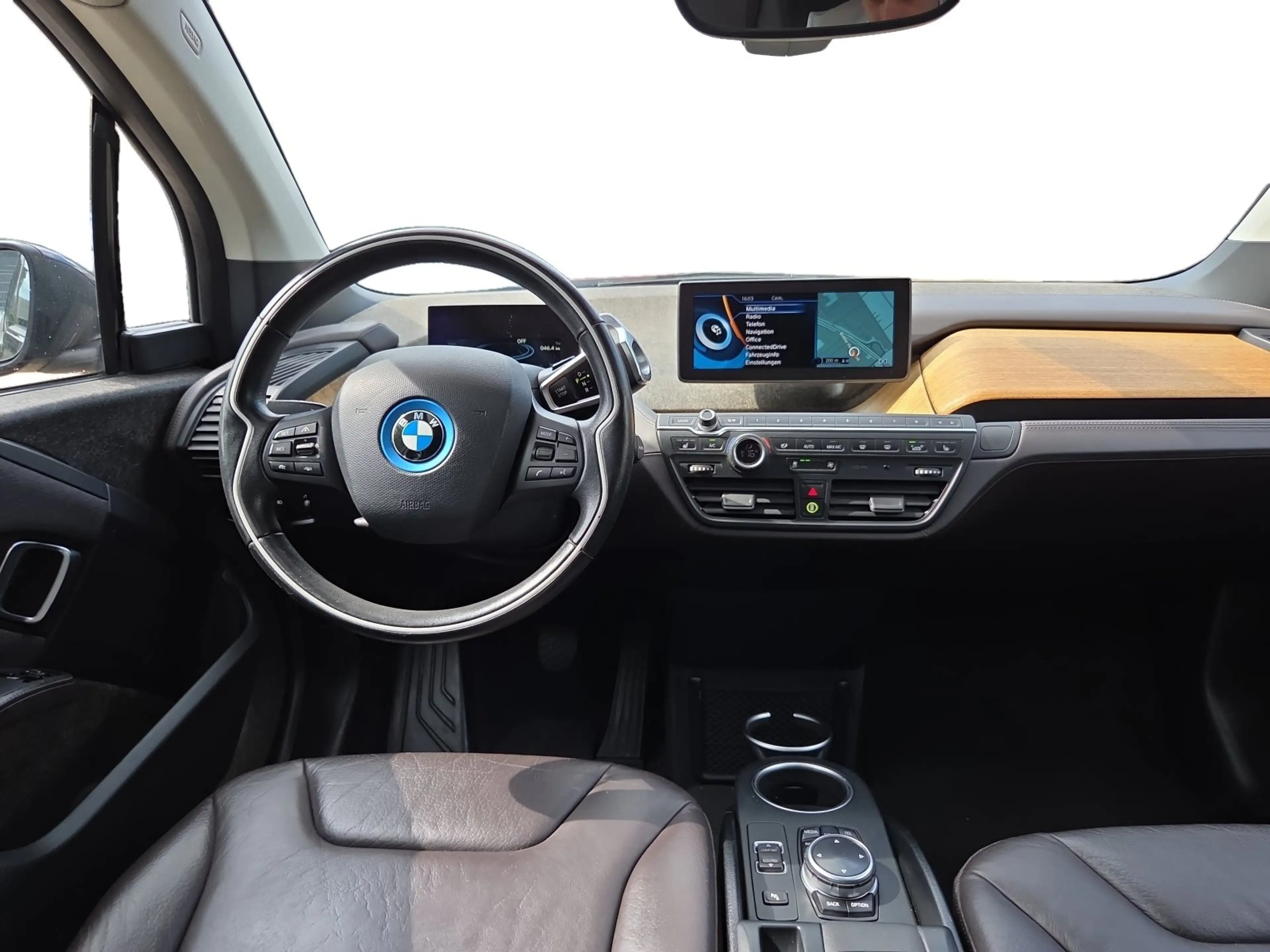 BMW i3 STANDHZ RFK LED SHZ TEMPOMAT ABS ALU ESP Navi — photo 10