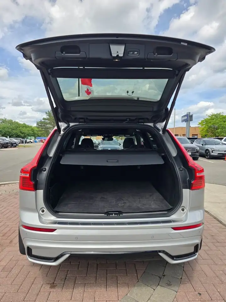 Volvo XC60 снимка Volvo XC60