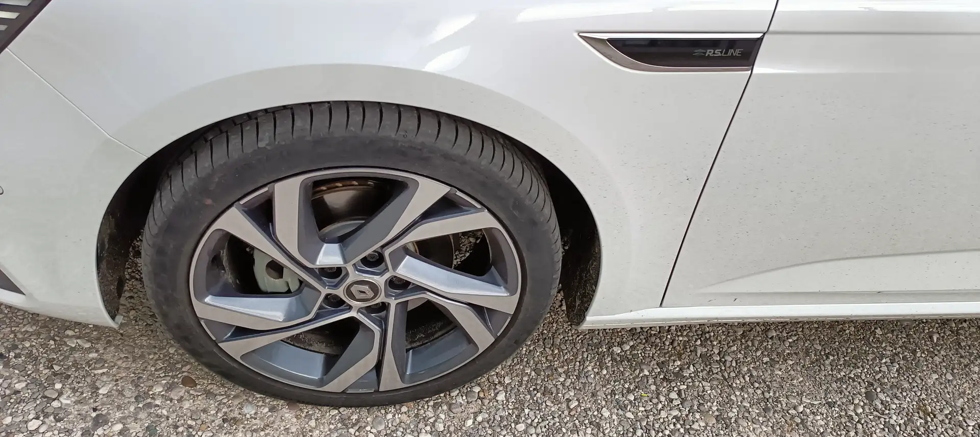 Renault Megane Sporter 1.6 E-Tech phev RS Line 160cv auto Bianco - 2
