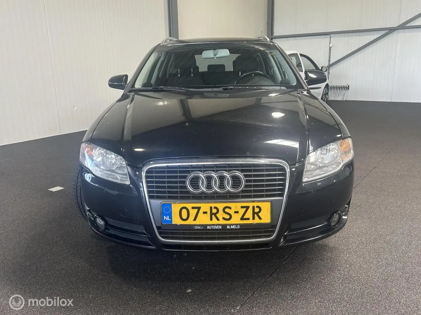 Audi A4 Avant 2.0 Pro Line [ HANDEL / EXPORT ] Zwart - 2