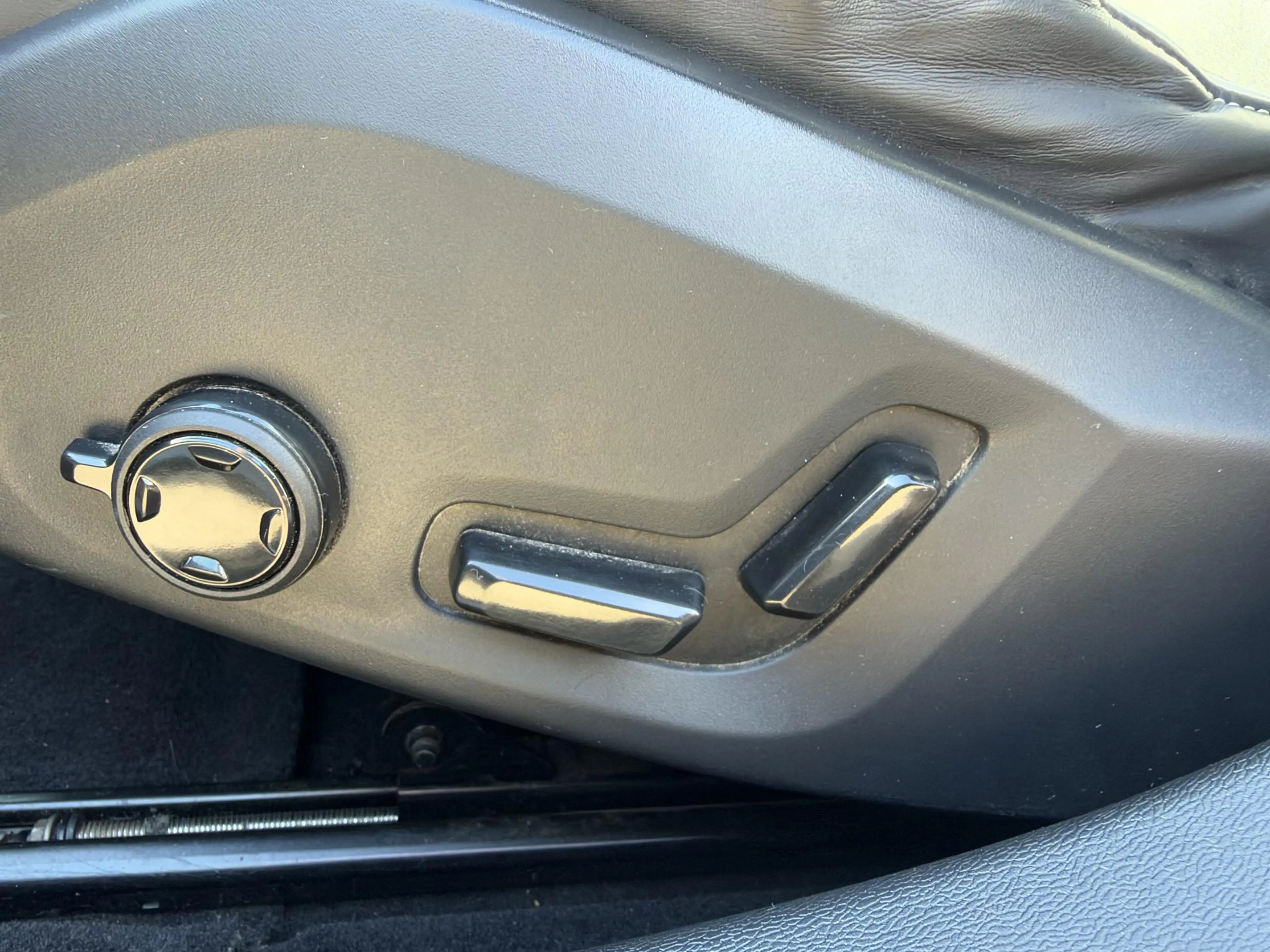Volvo S60 2.0 T6 Recharge AWD — photo 17