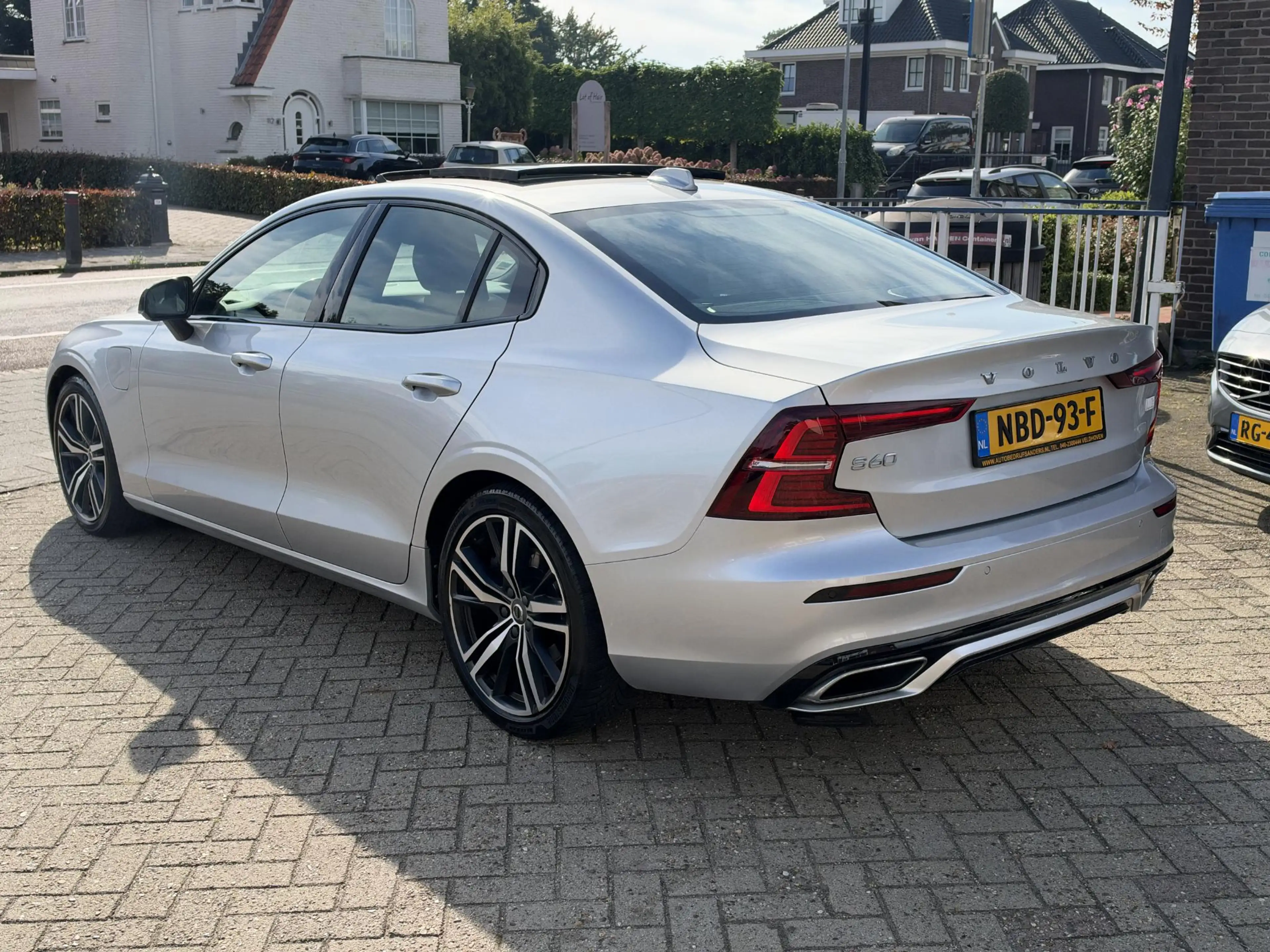 Volvo S60 2.0 T6 Recharge AWD — photo 4