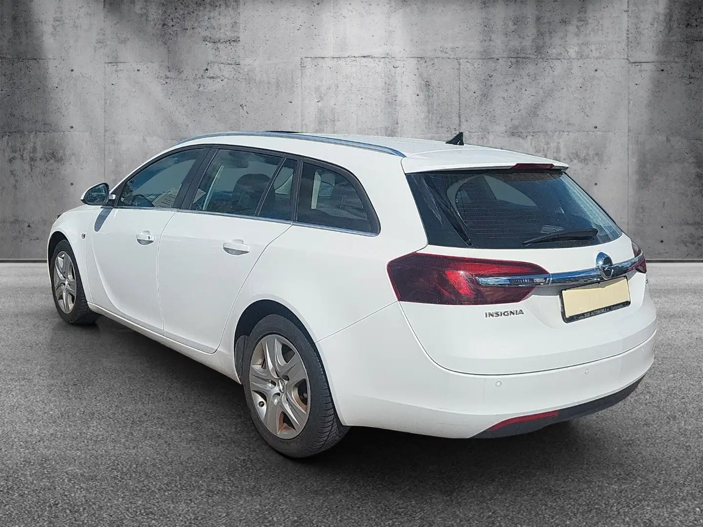 Opel Insignia A Sports Tourer "Business Edition" White - 2