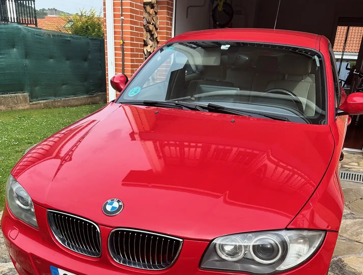 BMW 130 130i Roşu - 1
