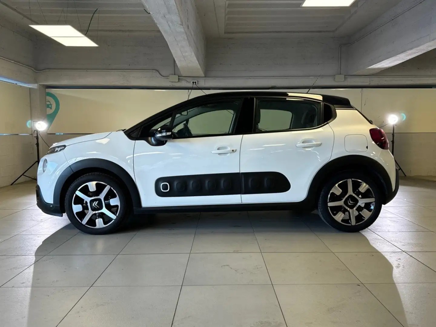 Citroen C3 PureTech 82 S&S Shine Bianco - 2