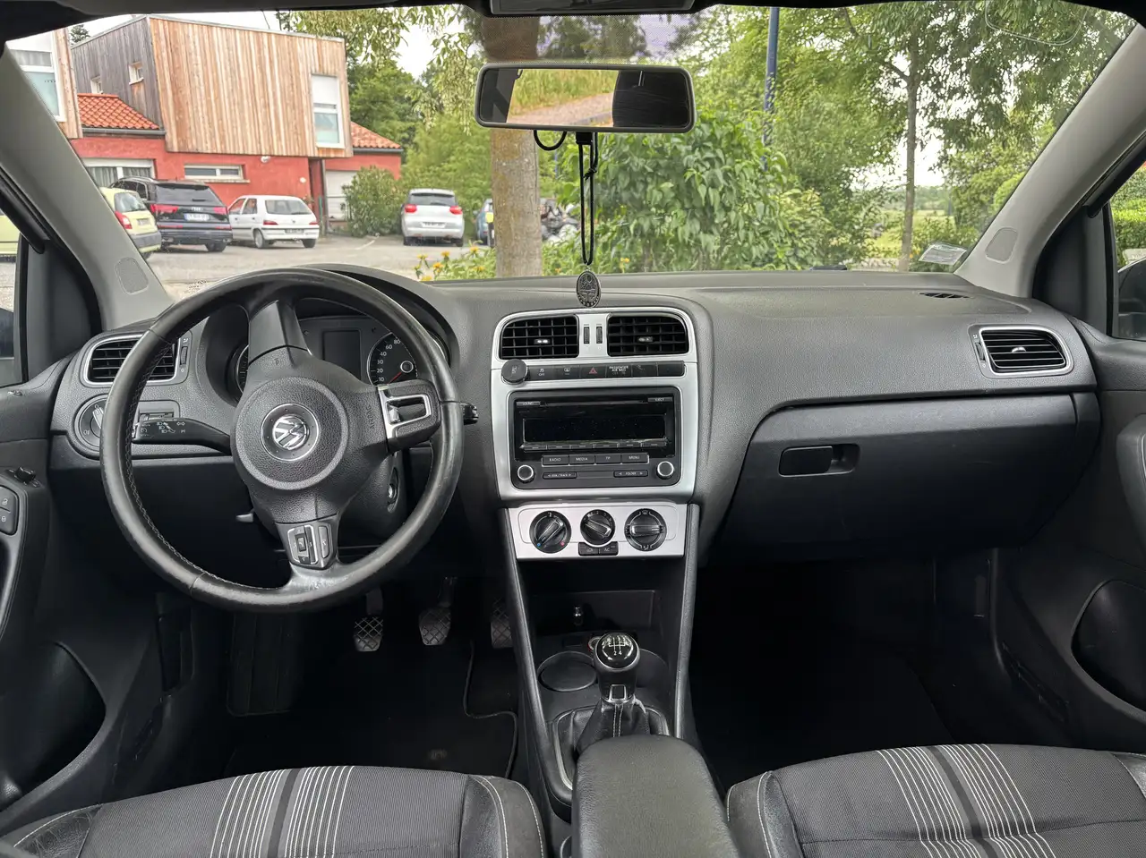 Volkswagen Polo Citadine 5 portes — photo 5