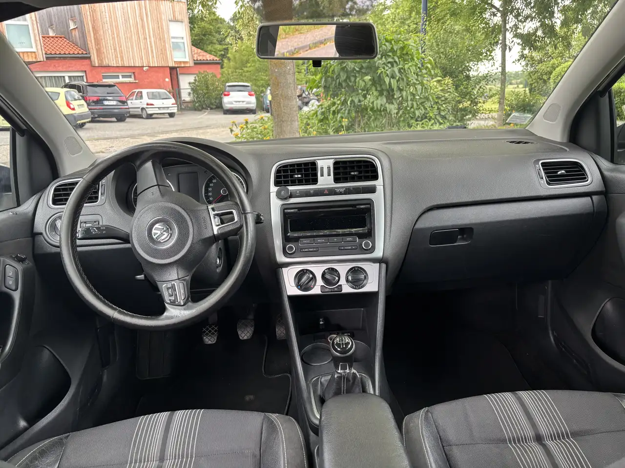 Volkswagen Polo Citadine 5 portes — photo 4