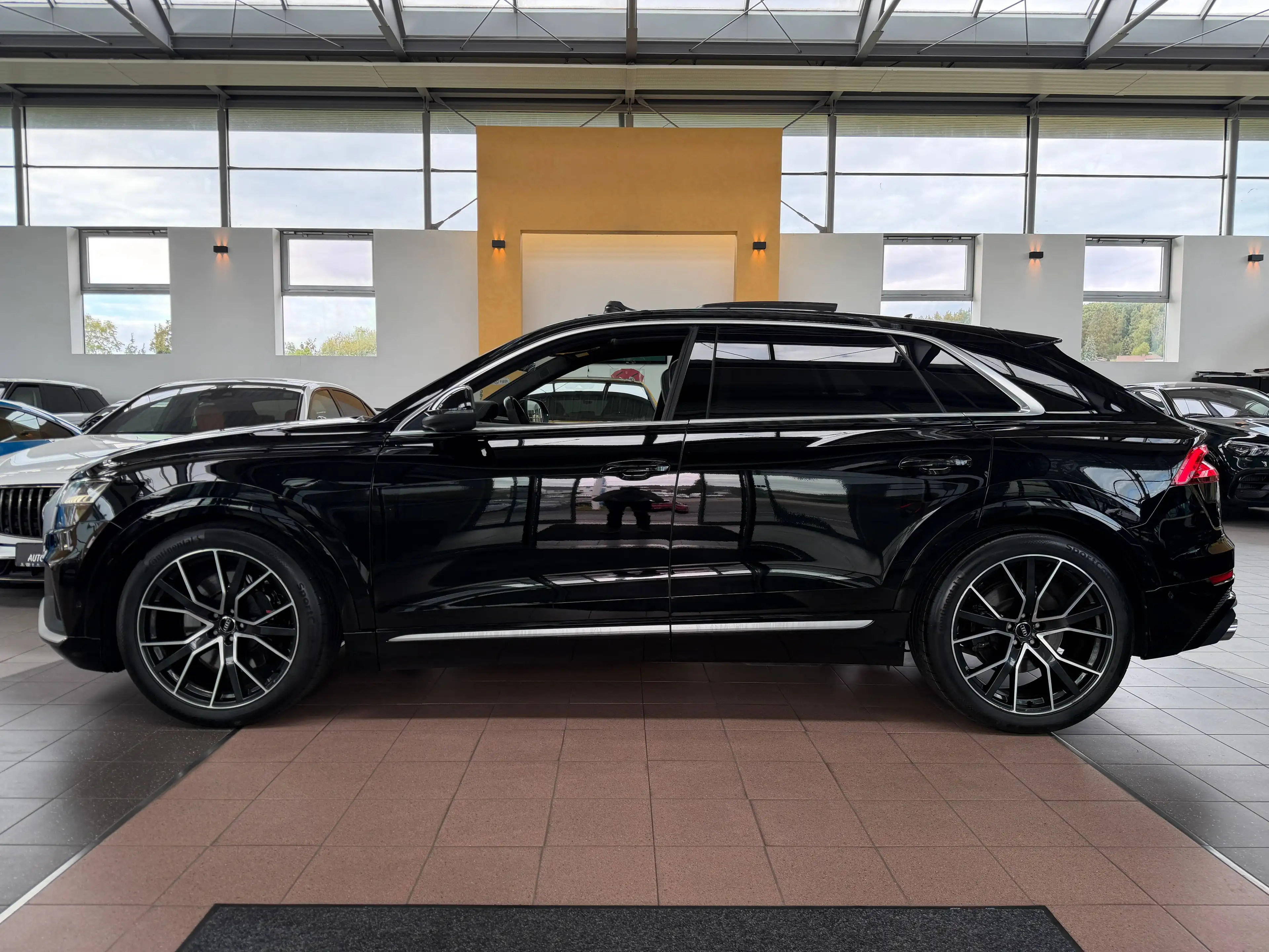Audi SQ8 4.0 TDI Pano Matrix S Sitze B&O Adv. 360° STHZ 22" — photo 15