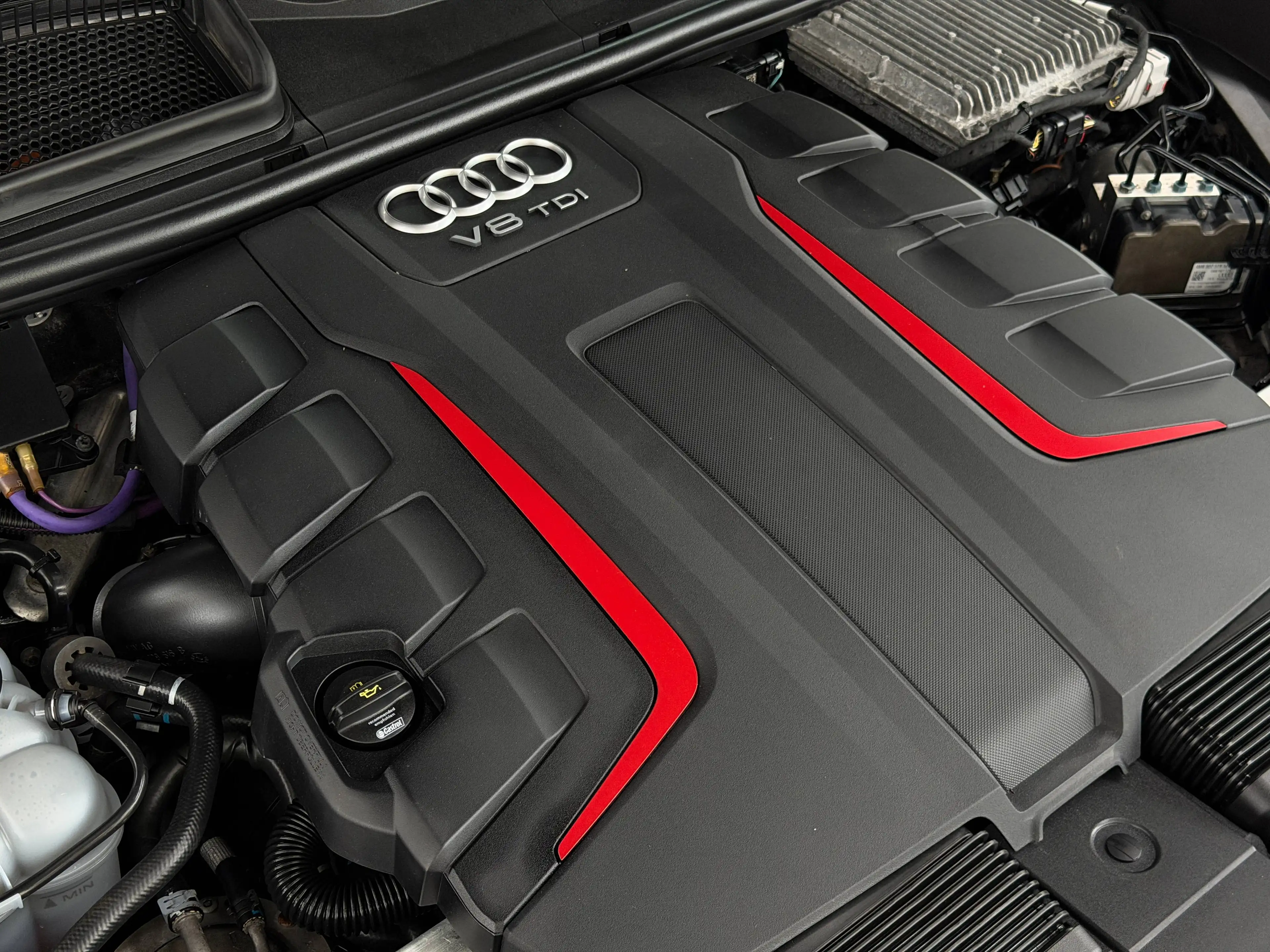 Audi SQ8 4.0 TDI Pano Matrix S Sitze B&O Adv. 360° STHZ 22" — photo 4