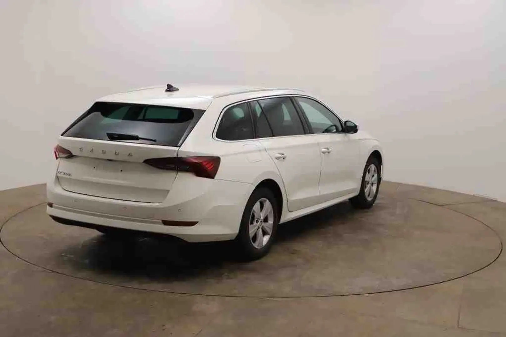 Skoda Octavia Combi Style 2.0 TDI DSG AHK*PDC*Tempo*SH Biały - 2