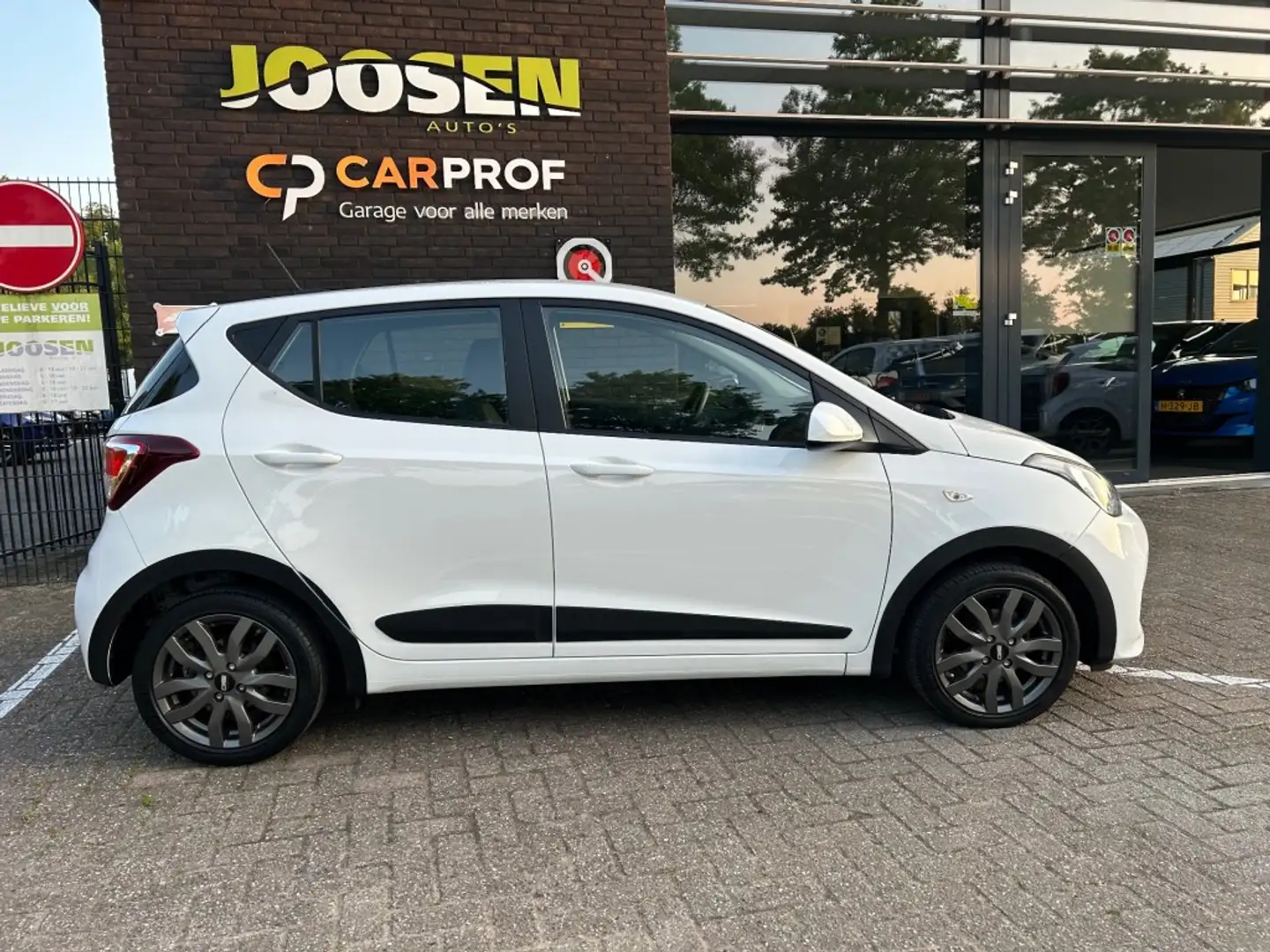 Hyundai i10 1.0I GO! 2017 SPORT Blanc - 2