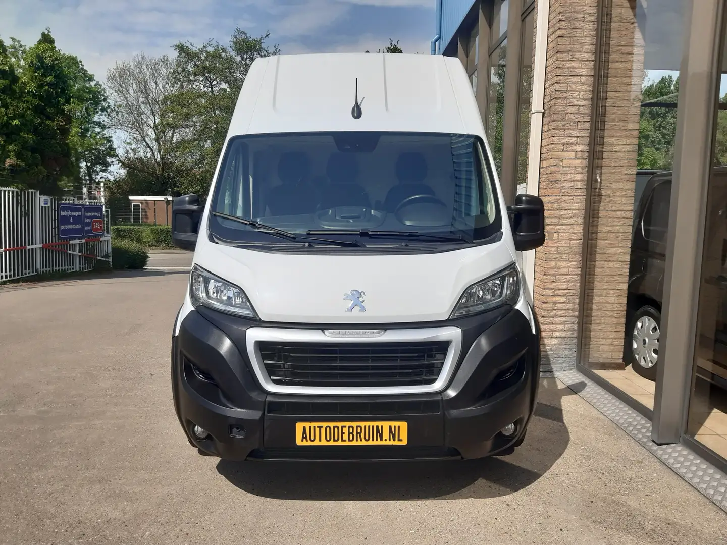 Peugeot Boxer 2.2 BlueHDI 140Pk L4H3 Extra hoogdak Airco Navi PD Wit - 2