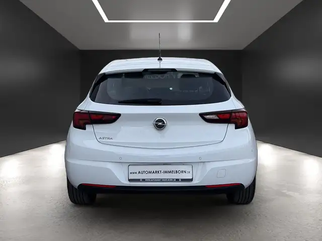Opel Astra view 11