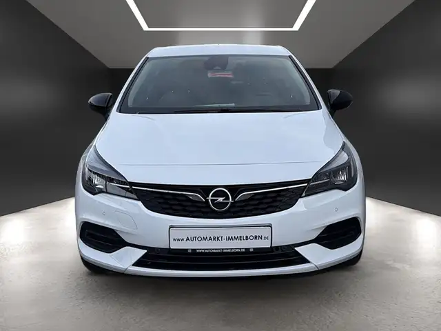 Opel Astra view 10