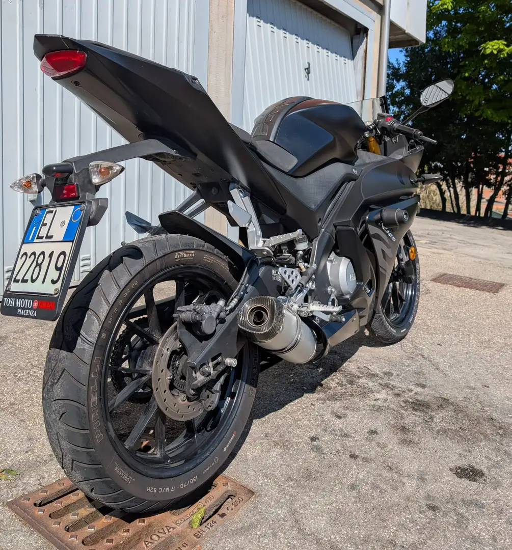 Yamaha YZF-R125 - 1