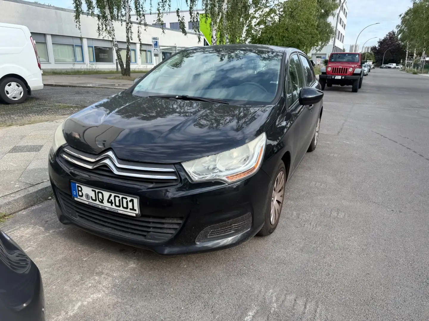 Citroen C4 Lim. Schwarz - 2