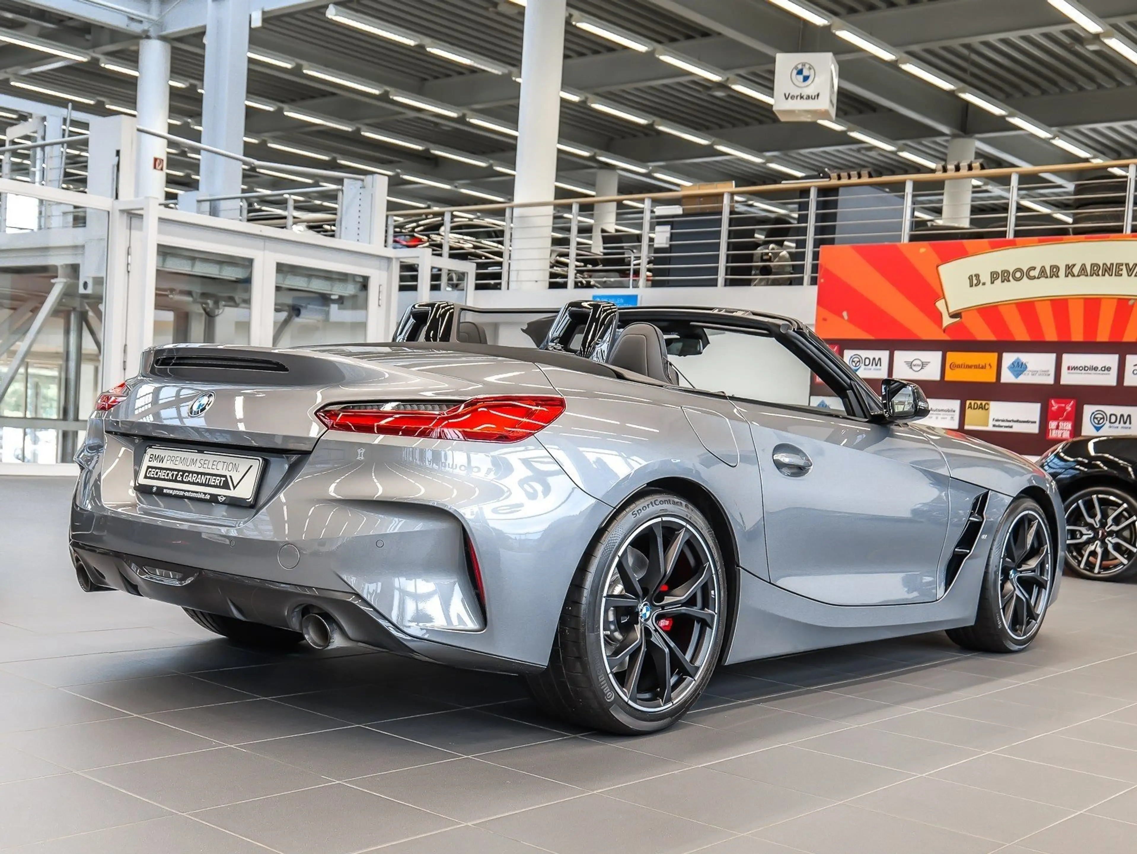 BMW Z4 sDrive20i M Sport HUD NAVI LED Sound Syst. — photo 2