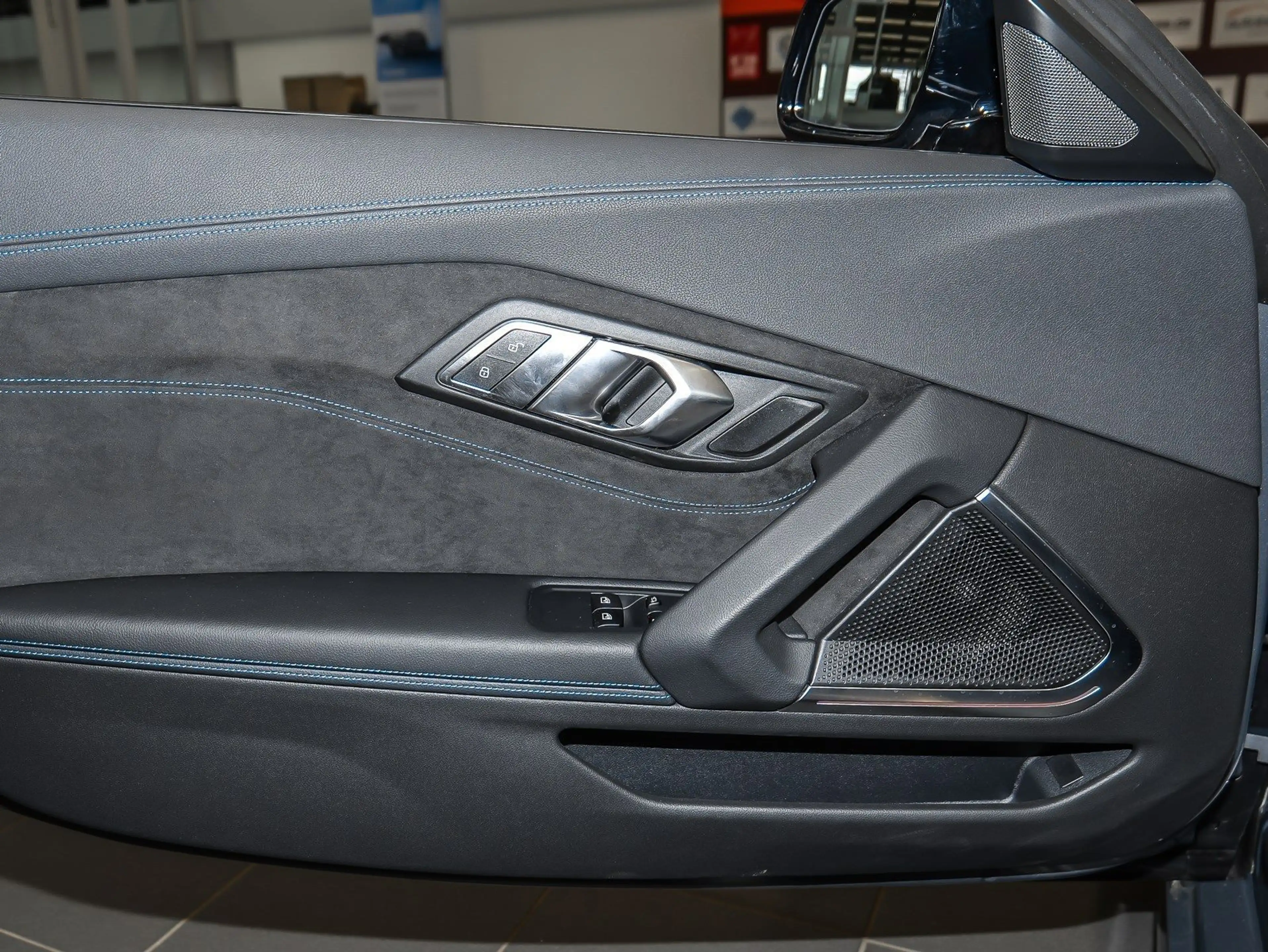BMW Z4 sDrive20i M Sport HUD NAVI LED Sound Syst. — photo 19