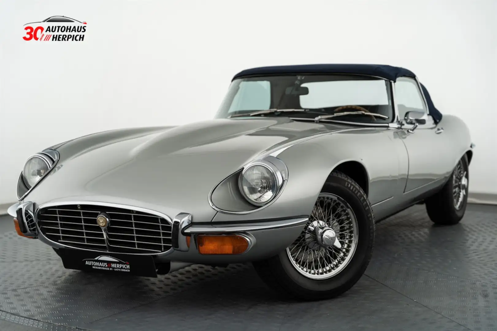 Jaguar E-Type V12 Serie 3 Roadster Handschalter Silver - 1