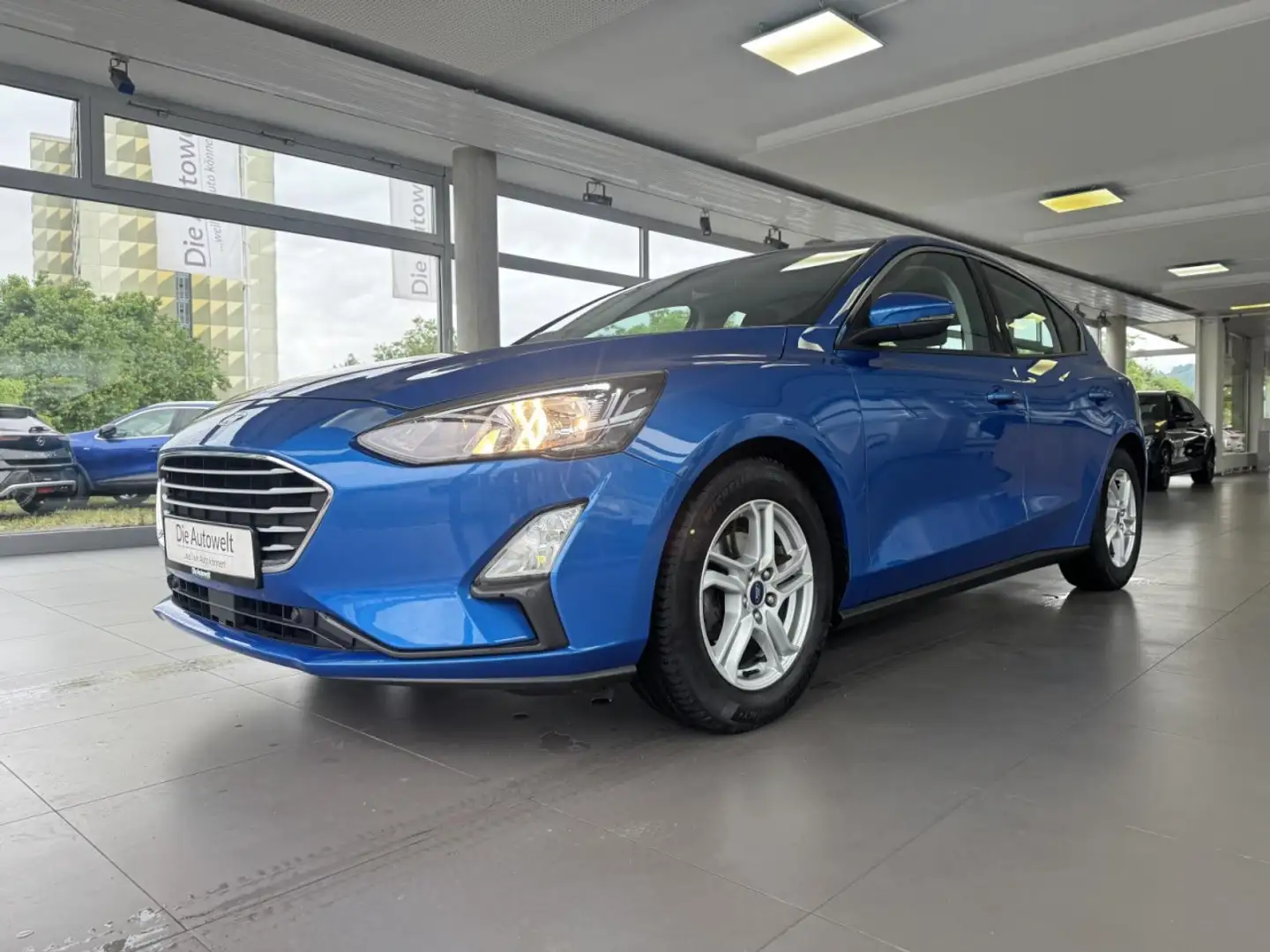 Ford Focus Lim. Cool & Connect 1.0 NAVI ACC LED PDC Blau - 2