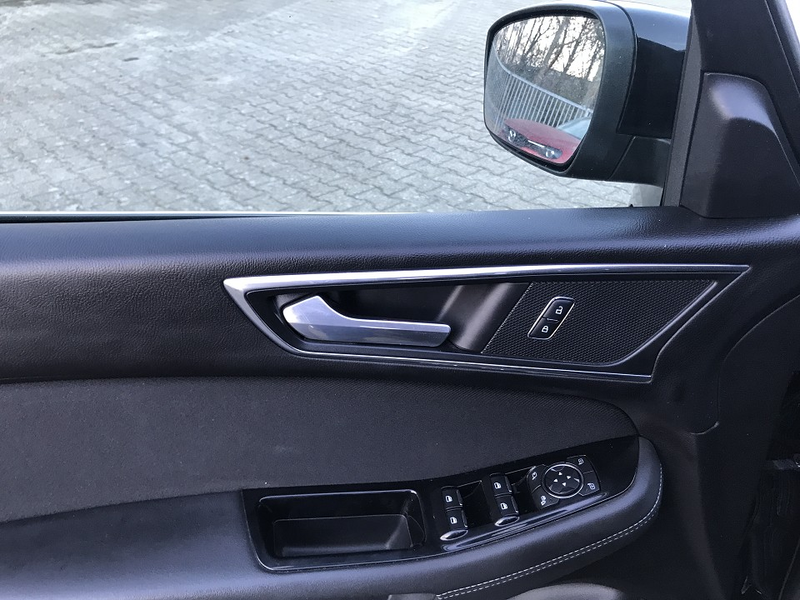 Ford S-Max 2.0 TDCi Titanium, NAVI, LED, Business-P. — photo 6